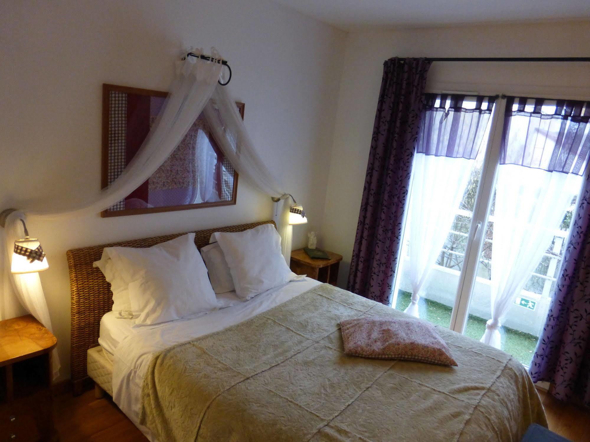 Logis Hotel La Villa Boucicaut Чалон-Сур-Салне Экстерьер фото